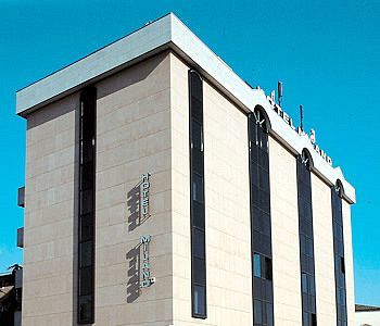 Hotel Sure By Western Milano Padova