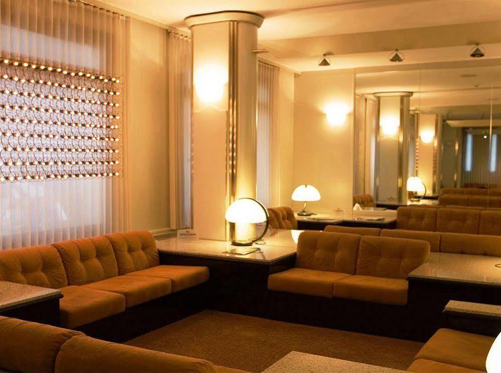 Sure By Western Milano Padova