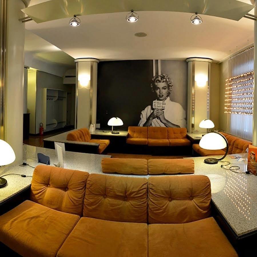 Sure By Western Milano Padova